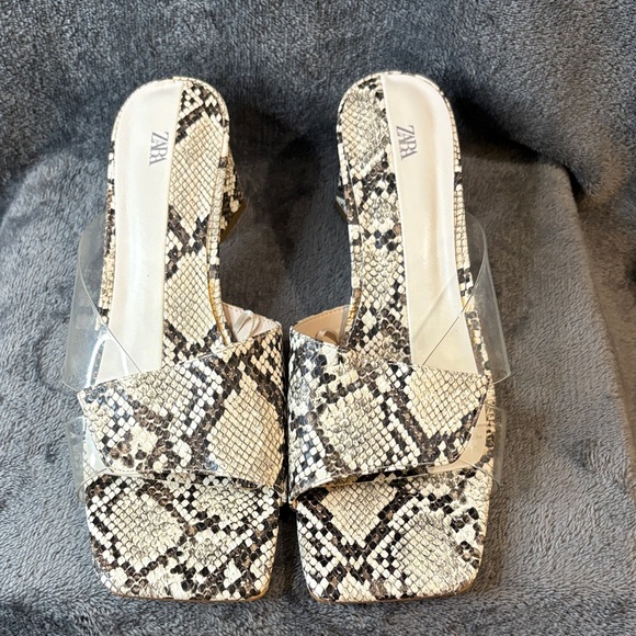 Zara Women's Snakeskin Mules - Black and Cream - Picture 2 of 10